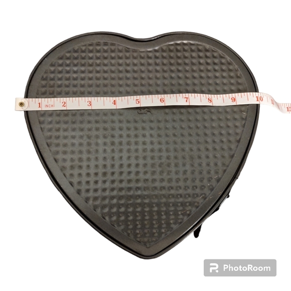 Heart Shaped Spring Form Cake Pan Bakeware Valentine's Day Baking Essentials - Picture 8 of 8